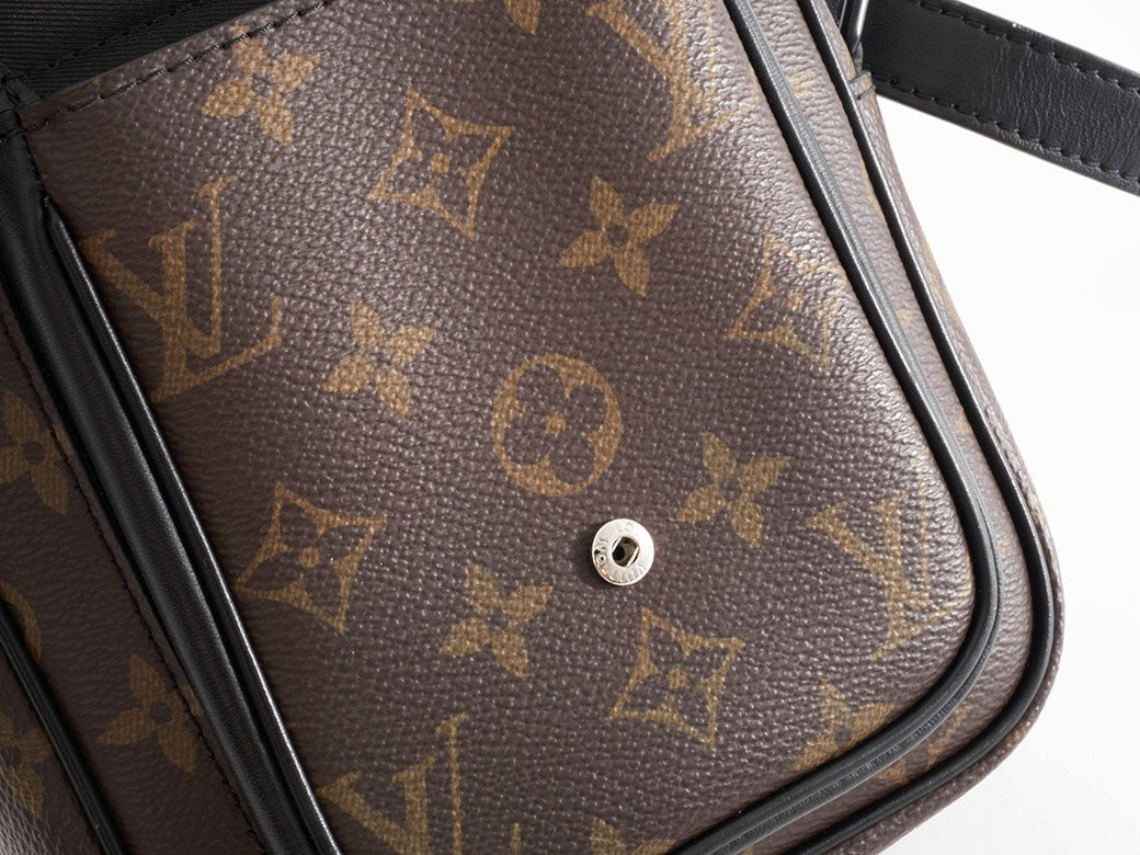 Louis Vuitton Christopher Wearable Wallet Shoulder Men's Monogram Brown Used14