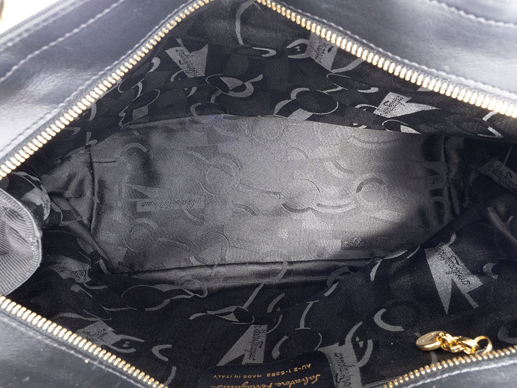 Ferragamo Vara Ribbon Womens Chain Shoulder Tote Bag Nylon Black Preowned Auth19