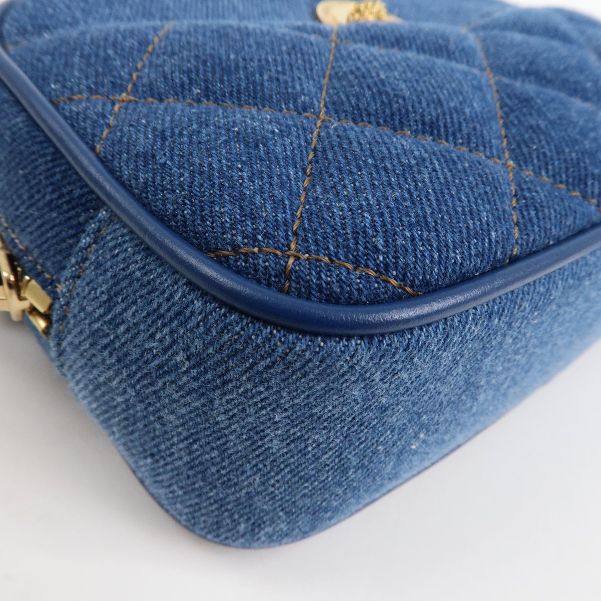 GIANNI VERSACE Denim Leather Chain Shoulder Bag Blue Authentic Used F/S9