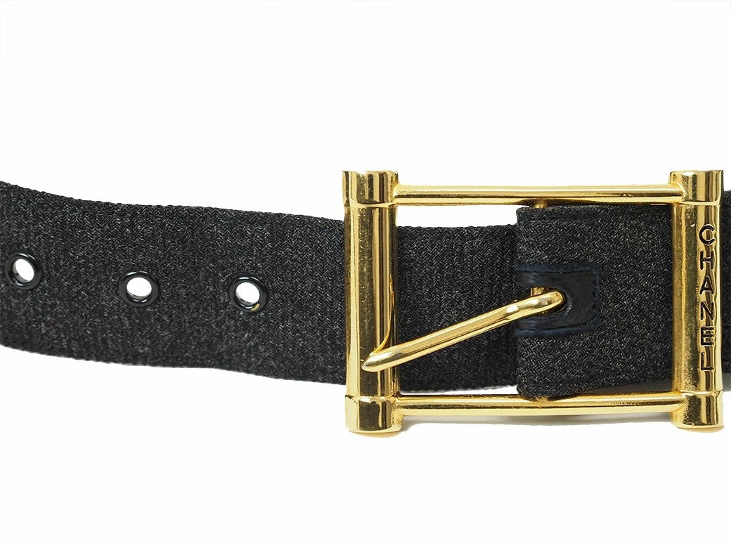 CHANEL Matelasse Waist Bag 70 Quilted Belt Bag Black Vintage Mini Preowned Auth7