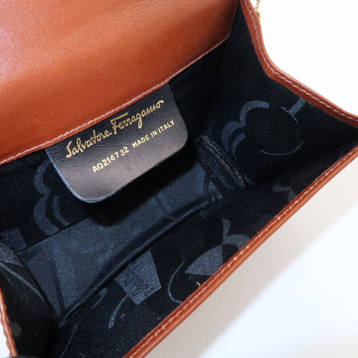 Ferragamo Gancini Leather Chain Shoulder Bag Brown Gold HDW Authentic Used F/S21