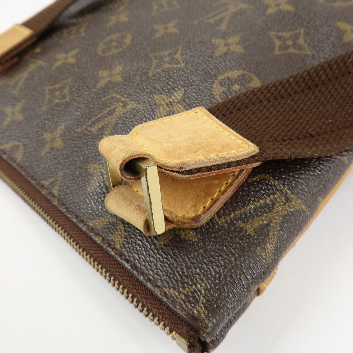 LOUIS VUITTON Pochette Bosphore Monogram Crossbody Shoulder Bag Preowned Auth8
