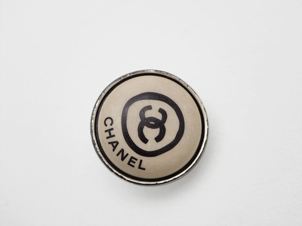 CHANEL Round Coco Earrings Coco Print Ladies 00T Circle Round Illustration Logo5