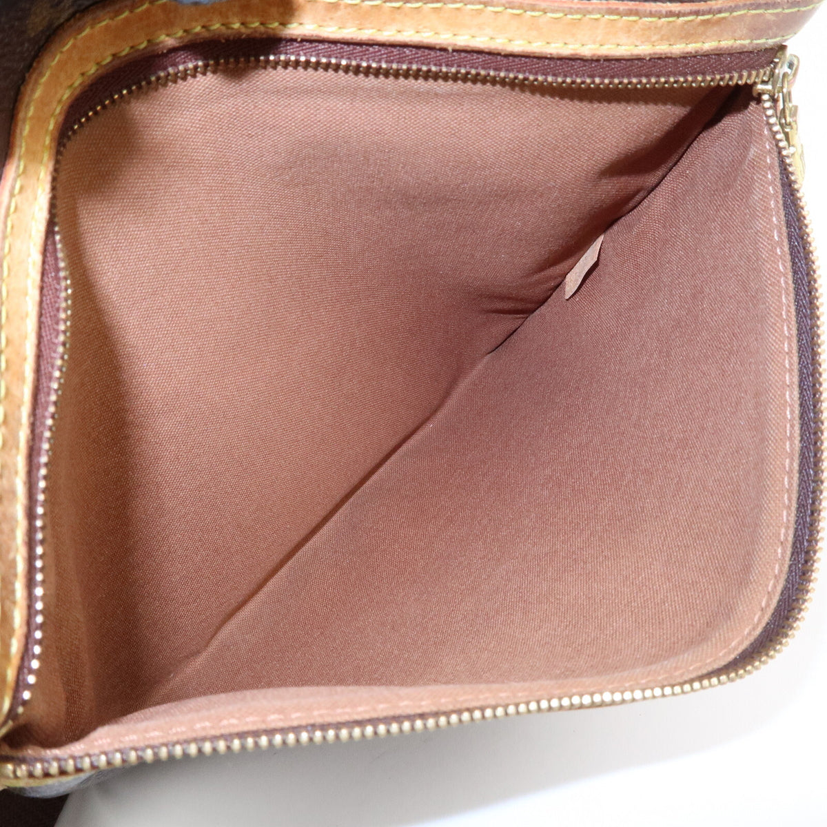 LOUIS VUITTON Pochette Bosphore Monogram Crossbody Shoulder Bag Preowned Auth17