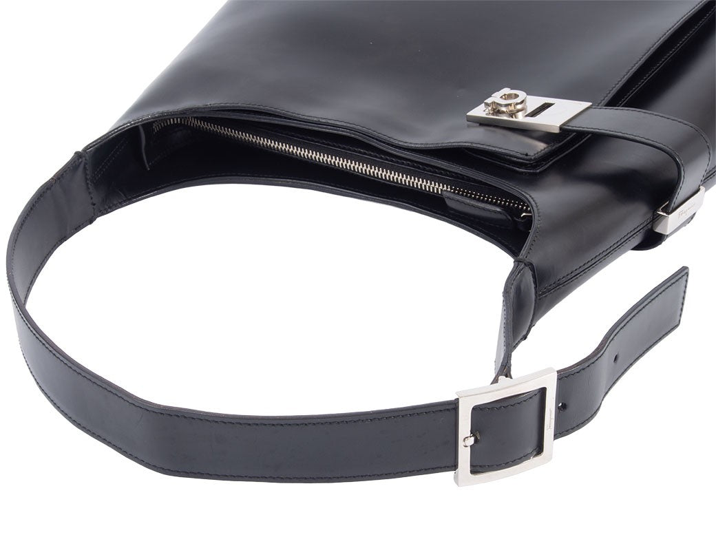 Ferragamo Gancini Hobo Shoulder Bag Black Leather AB21 0169 Preowned Auth3