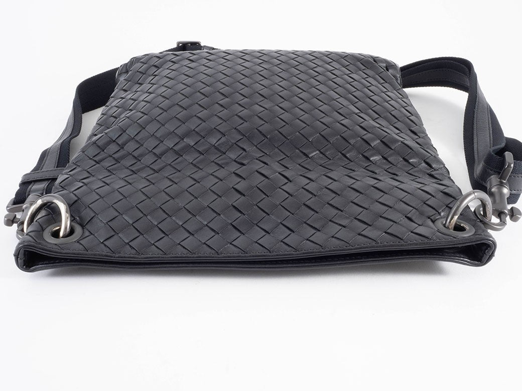 Bottega Veneta Intrecciato 172736 Leather Black Shoulder Bag Women Preowned4