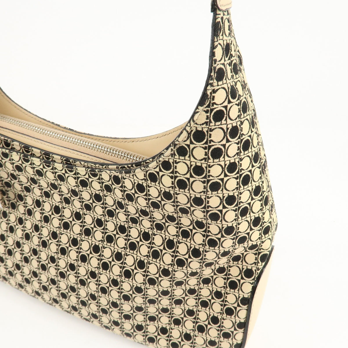 Ferragamo Gancini Hobo Shoulder Bag Canvas Leather Beige Black Preowned Auth7