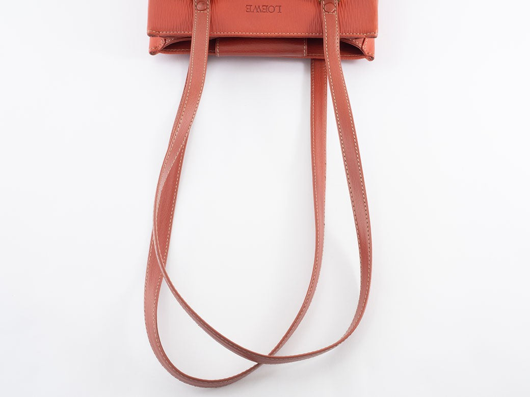 LOEWE Velazquez Shoulder Tote Bag Orange Leather Twisted Hardware Preowned4
