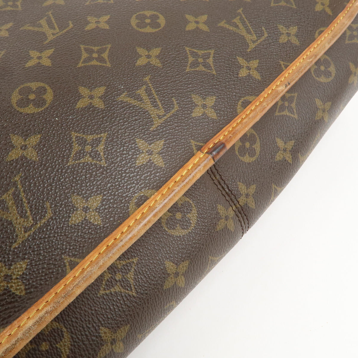 LOUIS VUITTON Monogram Gibessiere GM Crossbody Shoulder Bag Preowned Auth12