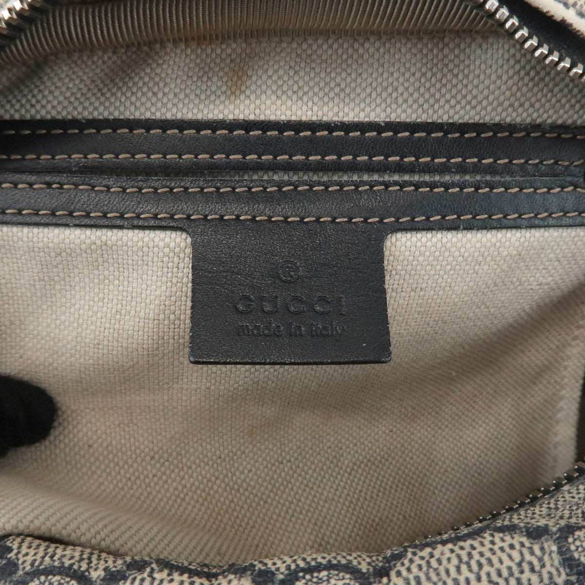 GUCCI GG Supreme Canvas Leather Shoulder Bag Navy Beige Vintage 233268 Preowned23