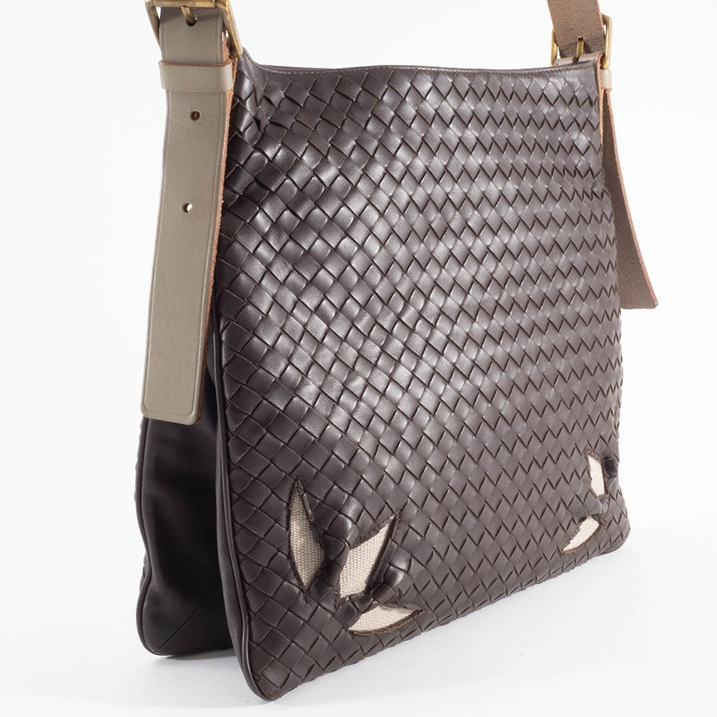 BOTTEGA VENETA Intrecciato Dark Brown Leather Crossbody Shoulder Bag Preowned4