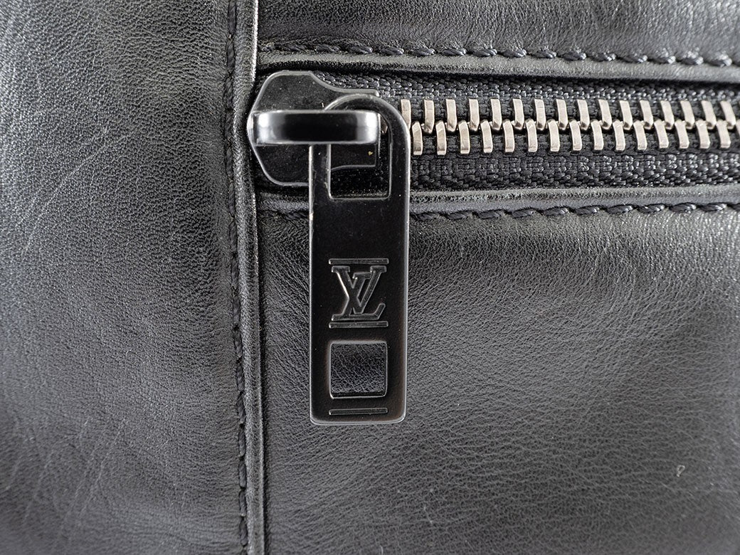 LOUIS VUITTON Upton Defile Black Leather Men Business Bag M92400 Preowned Auth13