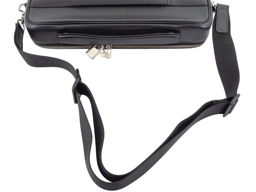 LOUIS VUITTON Odessa Briefcase Taiga Leather Black Convertible Crossbody M308323