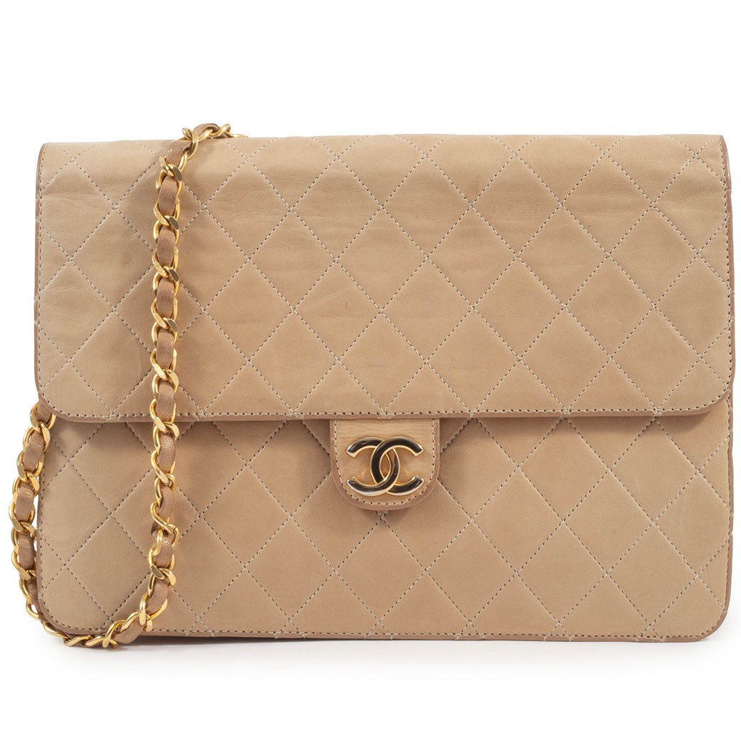 CHANEL Matelasse Womens Chain Shoulder Bag Beige Leather Vintage Preowned0