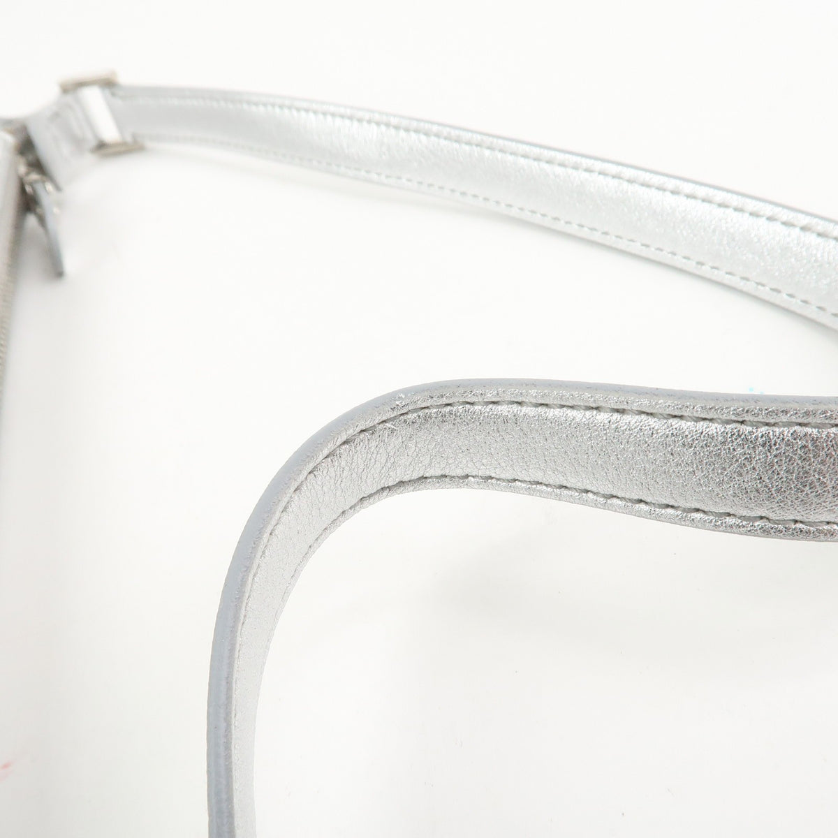Ferragamo Gancini Logo Leather Shoulder Bag Hand Bag Silver Authentic Used F/S7