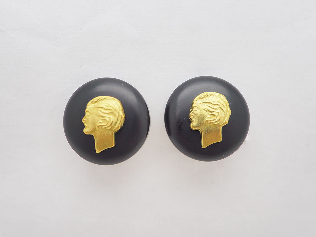 CHANEL Vintage Coco Chanel Earrings Black x Gold Ladies 95P Cameostyle2