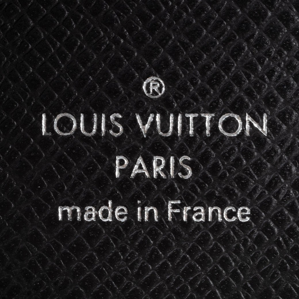 LOUIS VUITTON Porte Monnaie Cuvette Taiga Leather Black Coin Case Preowned Auth19