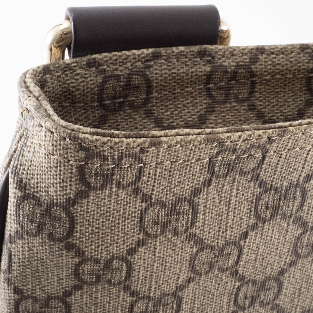 GUCCI GG Supreme Crossbody Shoulder Bag Beige Messenger Bag Preowned Auth8