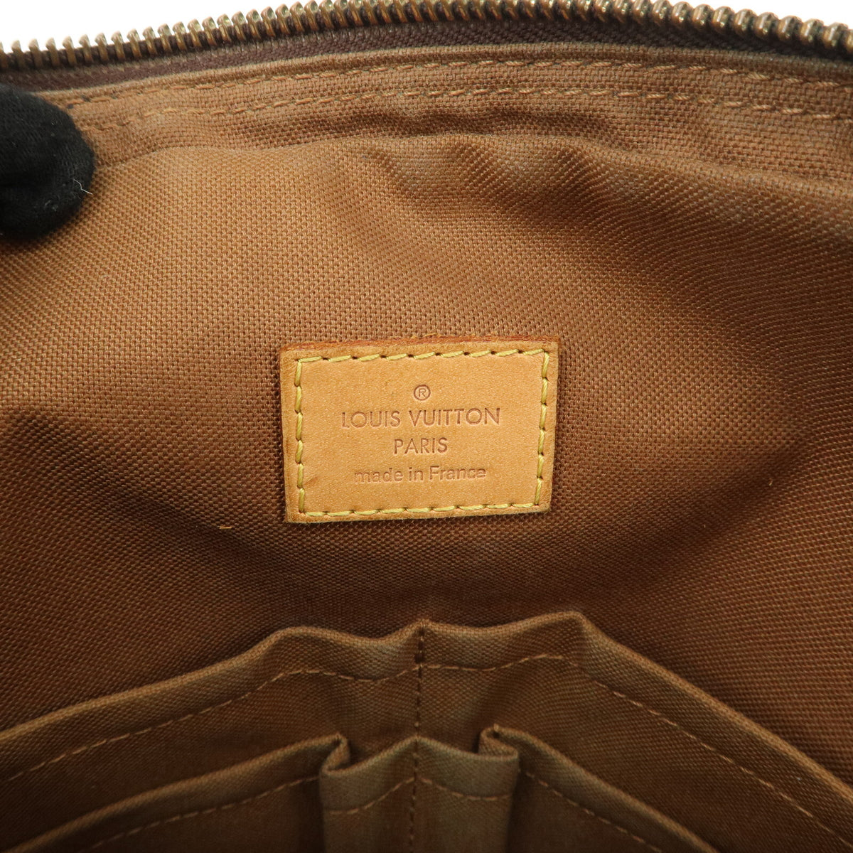 LOUIS VUITTON Trotteur Beaubourg Monogram Crossbody Shoulder Bag Preowned Auth14