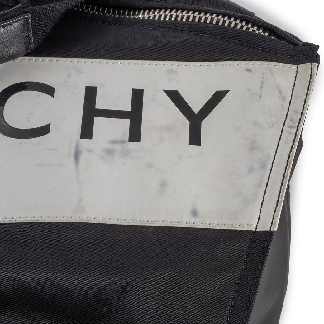 GIVENCHY Pandora Nylon Shoulder Bag Black Men Convertible Preowned Reuse Used18