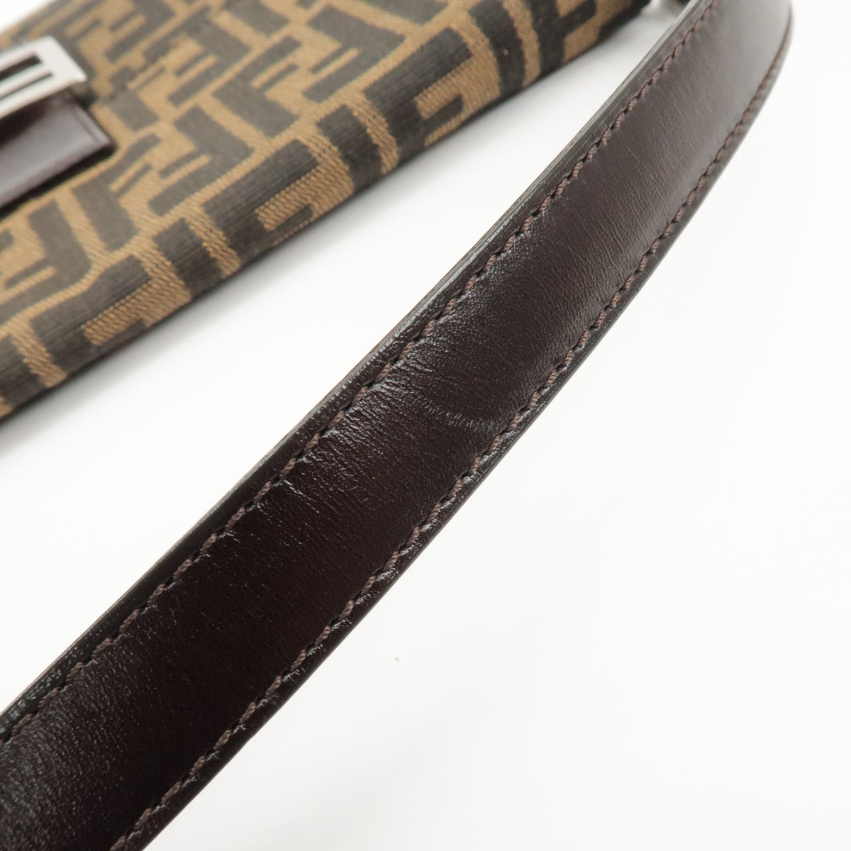 FENDI Zucca Tobacco Brown Canvas Leather Shoulder Bag 0916322 Y2K Preowned Auth6