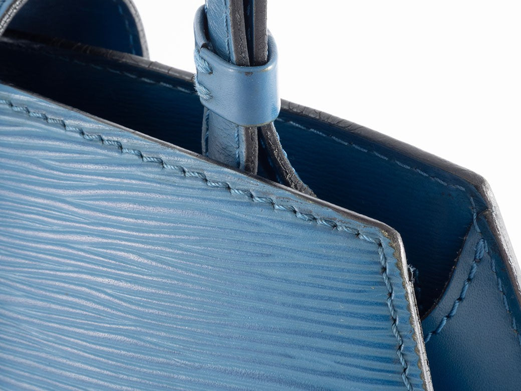 LOUIS VUITTON Cluny Epi Leather Toledo Blue Shoulder Bag M55225 Preowned Auth10