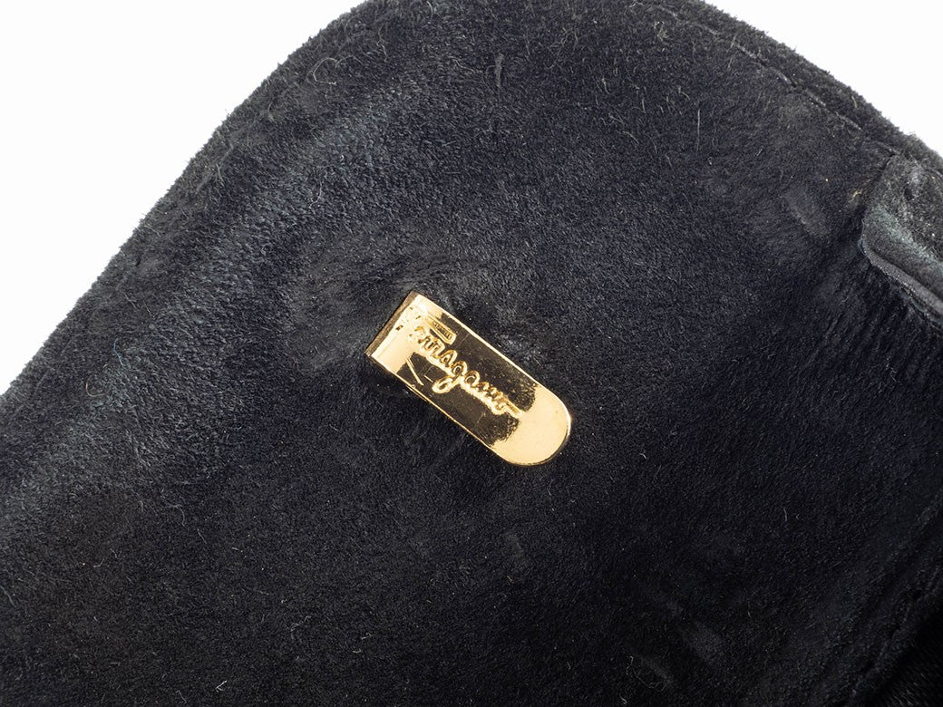Salvatore Ferragamo Chain Shoulder Bag Suede Gancini Black P21 5241 Reuse Used17