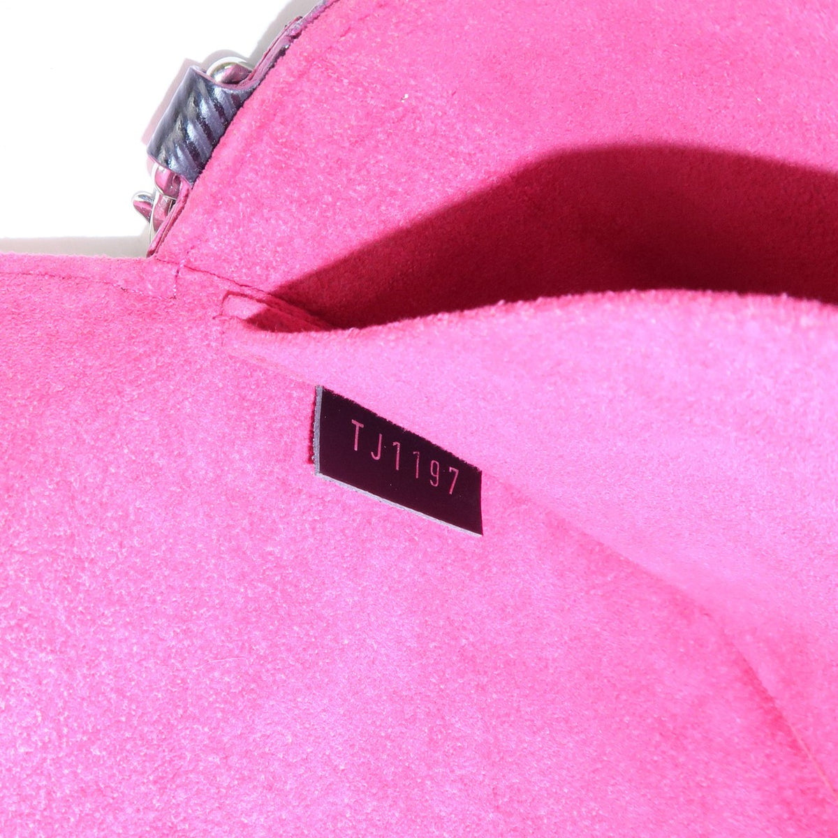 Louis Vuitton Epi Pochette Felicie Shoulder Bag Noir Pink M64579 Auth Used F/S23