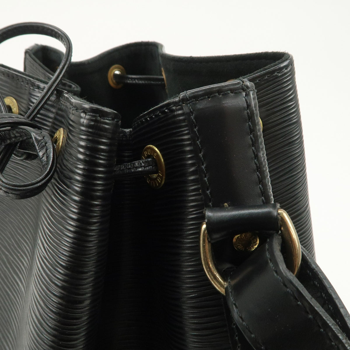 Louis Vuitton Shoulder Bag Epi Leather Petit Noe Noir Black M59012 Auth Used F/S16