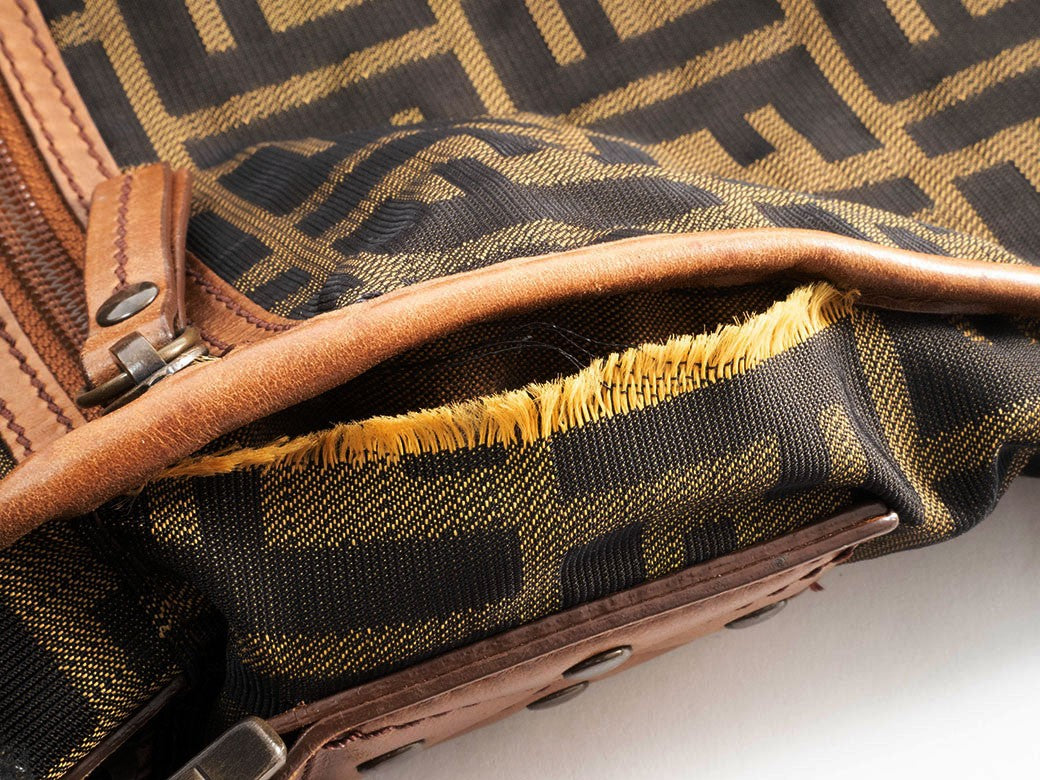 FENDI Zucca Crossbody Shoulder Bag Brown Canvas Leather 7VA152 Preowned Auth6