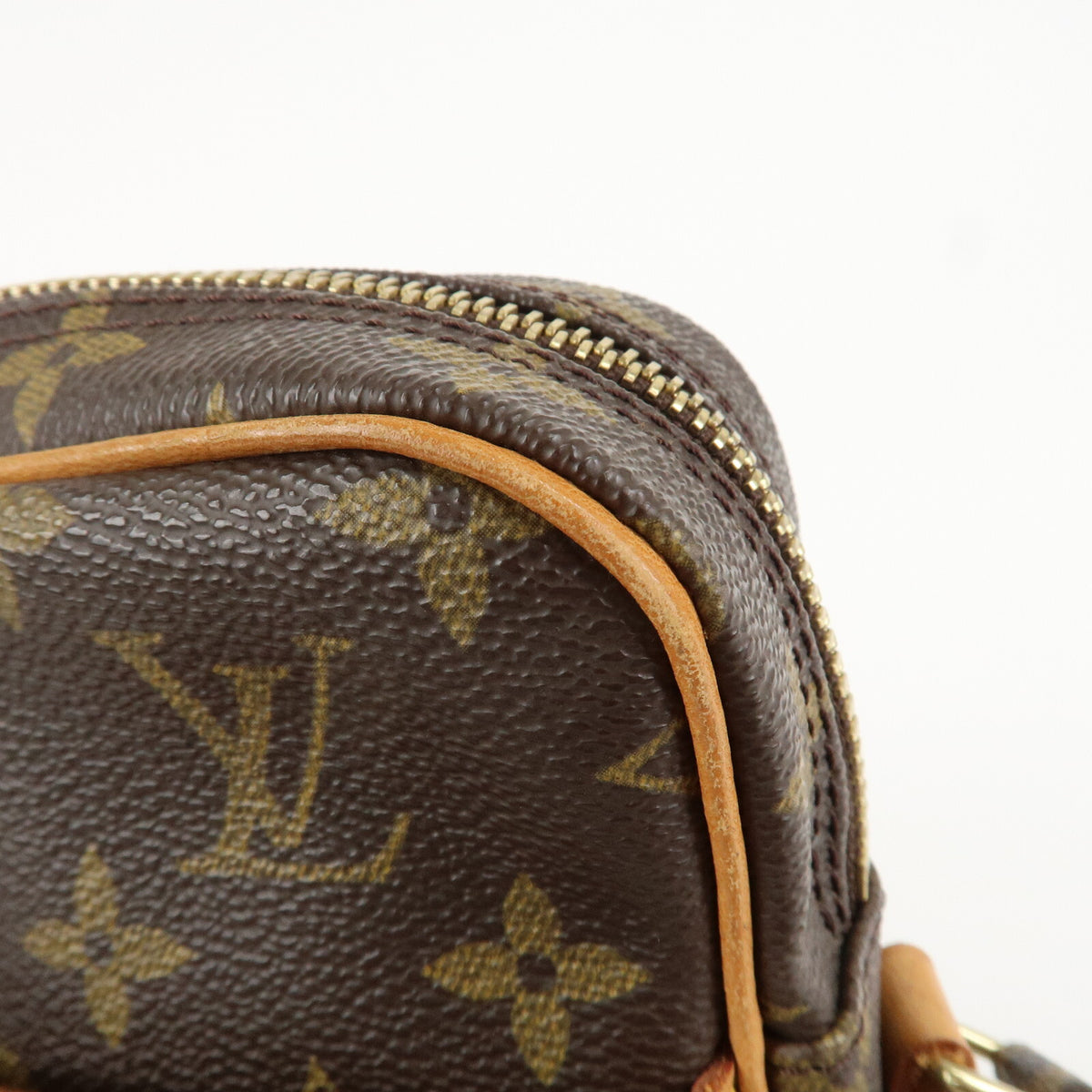 LOUIS VUITTON Monogram Danube Crossbody Shoulder Bag M45266 Preowned Auth14