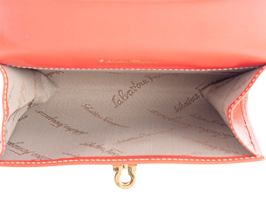 Auth Salvatore Ferragamo Bag Gancini Body Bag Red Leather Reuse Used Preowned8